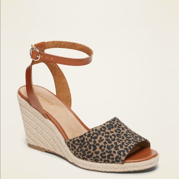 NWOT Faux suede espadrilles wedge sandals - Picture 4 of 6